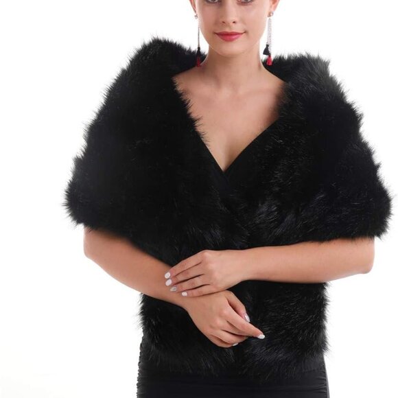 Women Luxurious Large Winter Faux Fur Scarf Wrap Collar Shrug for